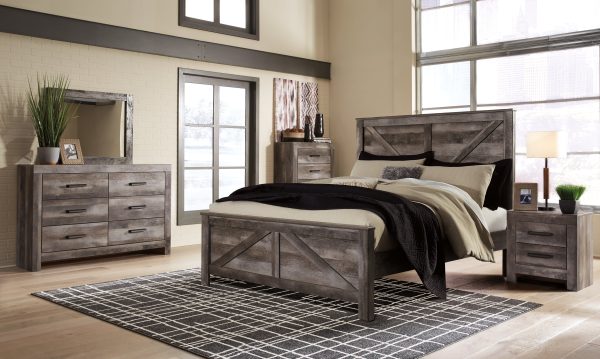 Wynnlow King Crossbuck Panel Bed with Mirrored Dresser in Gray Online Hot Sale