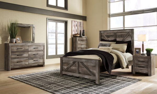 Wynnlow Queen Crossbuck Panel Bed with Mirrored Dresser, Chest and Nightstand in Gray Sale